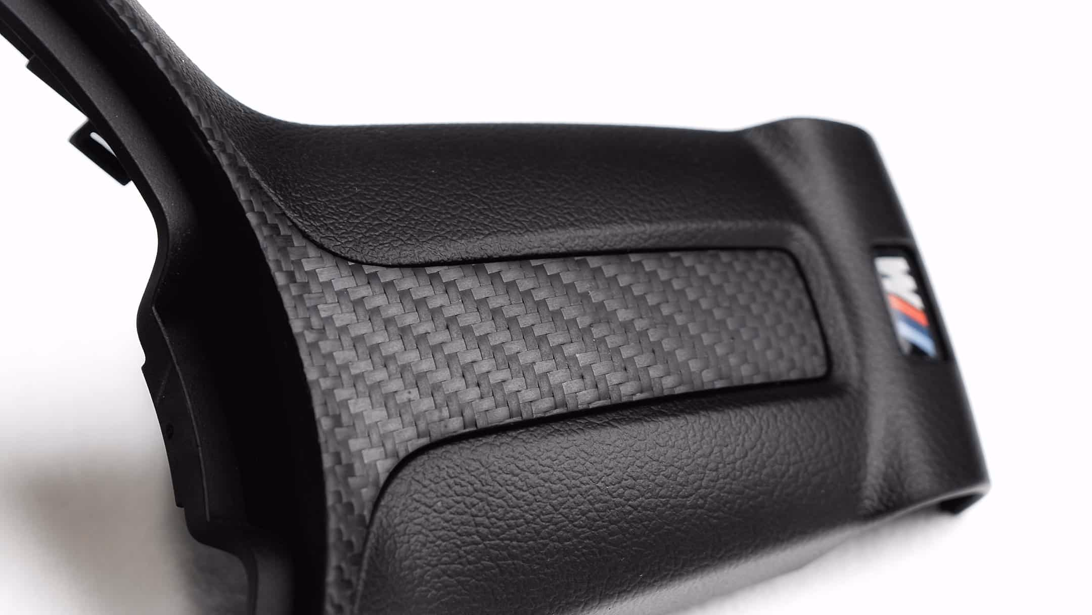 Carbon-Karbonfaser-Design für Fahrzeugeinsätze bei Carbon Modifications.