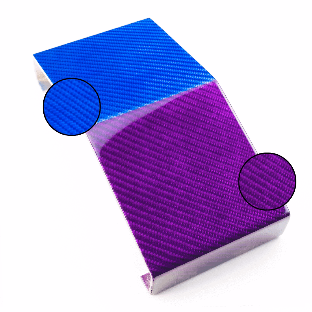 Leichtes Carbon-Faser-Gehäuse in Blau und Lila, geeignet für Auto-Design und Modifikationen.