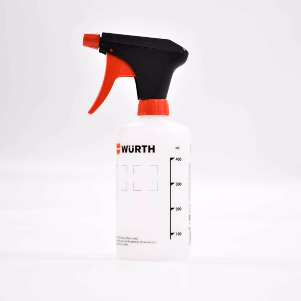 Sprühflasche mit Markenlogo, geeignet für Fahrzeugaufbereitung und Pflege.