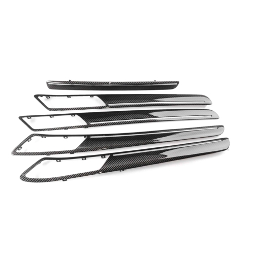 Leistungsstarke Carbon-Felgen für erstklassiges Auto-Design und perfekte Aerodynamik.