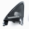 Harman/Kardon Lautsprechergitter aus Kohlefaser für Autos.