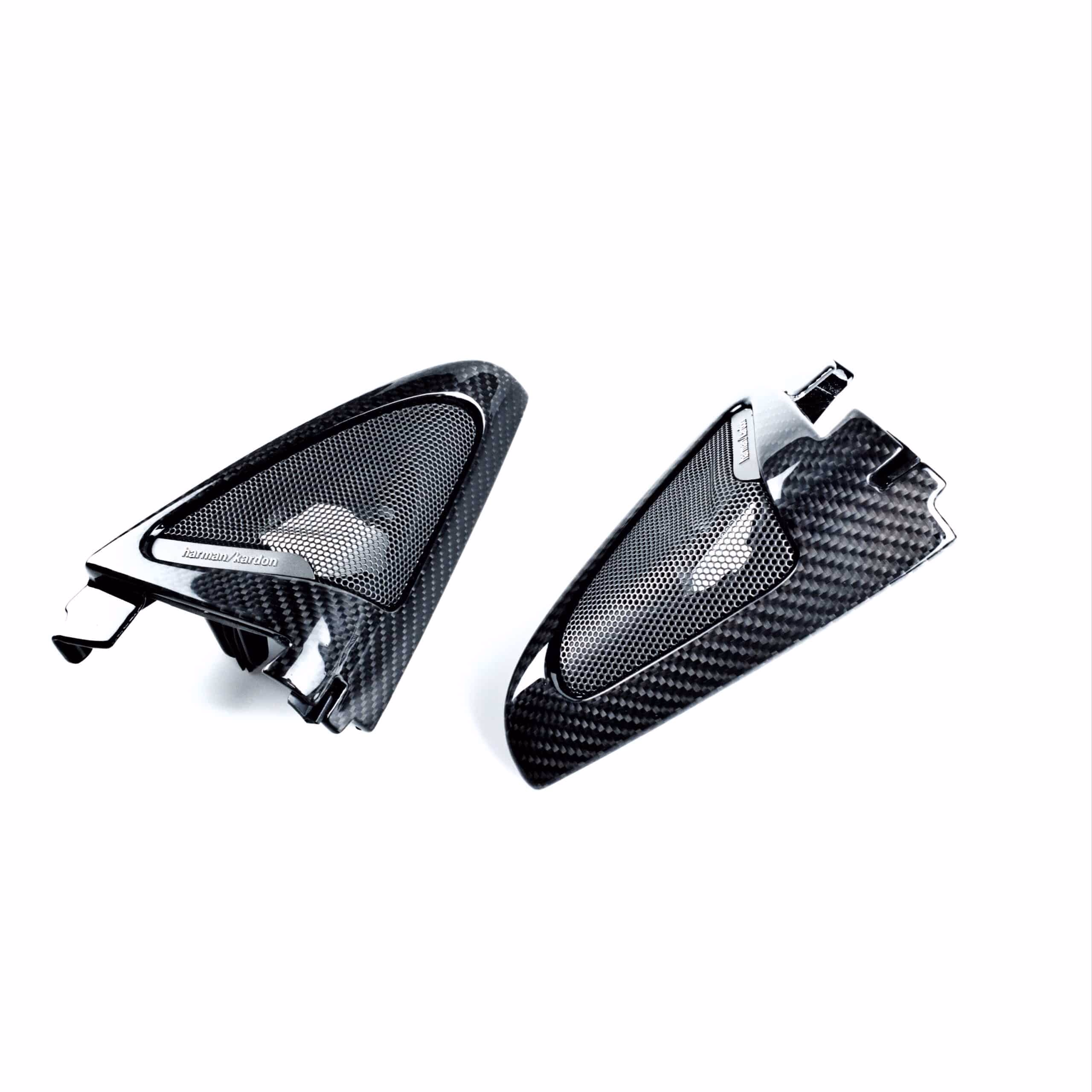 Leistungsschweller aus Kohlefaser fĂĽr modernisierte Fahrzeuge, passend fĂĽr exklusive Automodelle.