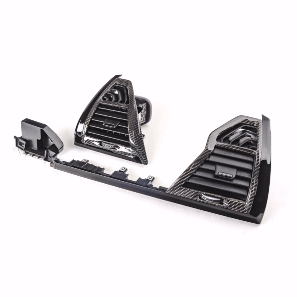 Leistungsstarke Carbon-Luftausströmer für Porsche Modelle, individuell anpassbar, Hochglanzfinish und langlebiges Material.