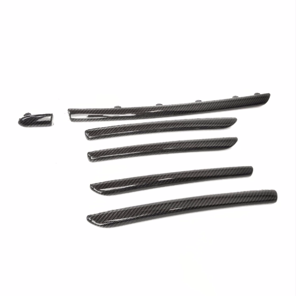 Carbon-Faser-Autospoiler-Set für verbessertes Fahrzeug-Upgrade, langlebiges Kohlefaser-Design.