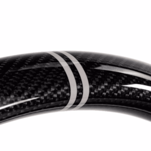 Leichtes Karbonfaser-Teil für Fahrzeugmodifikationen, sportliches Design und Gewichtsreduktion.