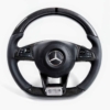 Hochwertiges Carbon-Lenkrad für Mercedes-Benz, sportlich und individuell gestaltet.