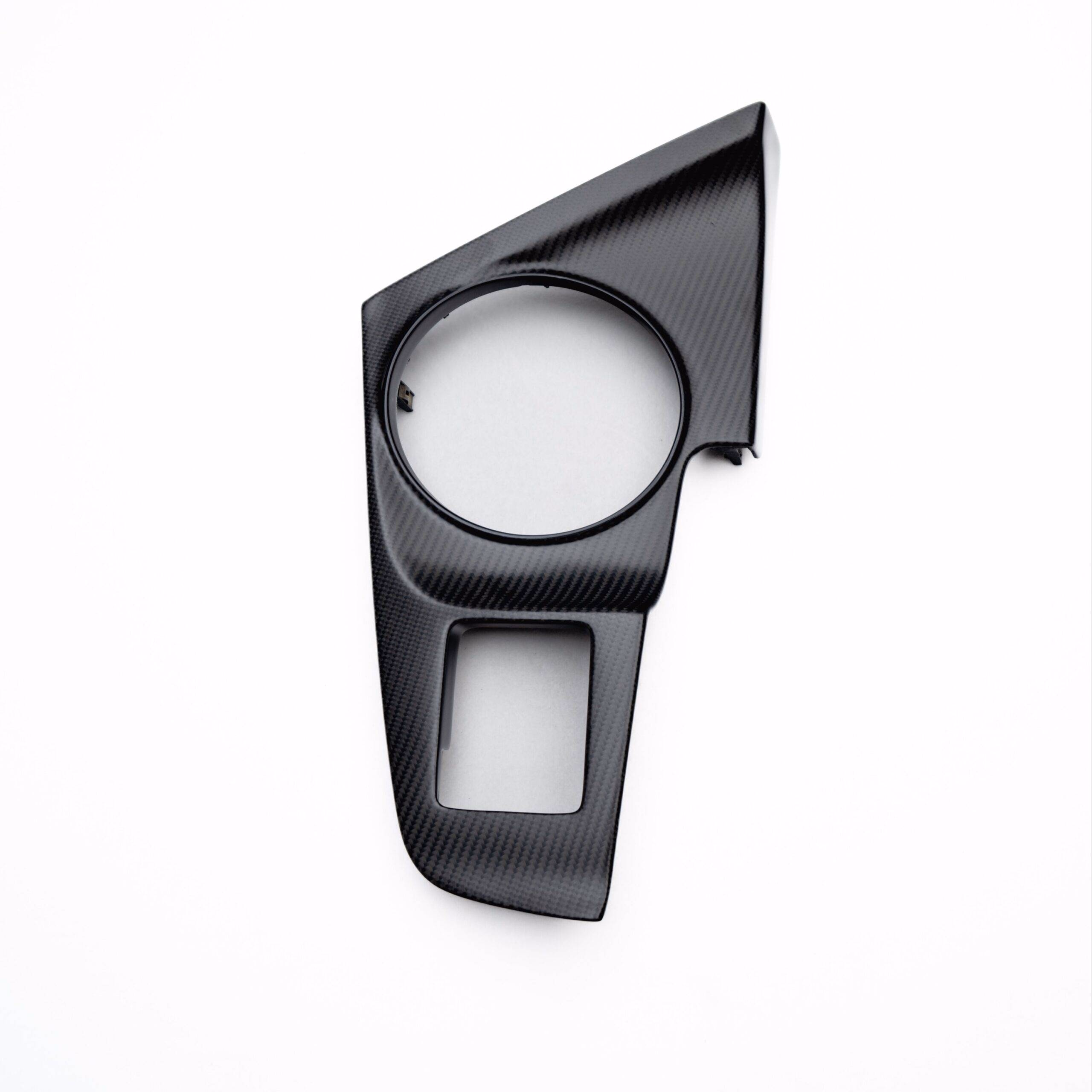 Leistungsstarkes Carbon-Fahrzeugdesign, geeignet fĂĽr Automobil-Tuning und individuelle Modifikationen.