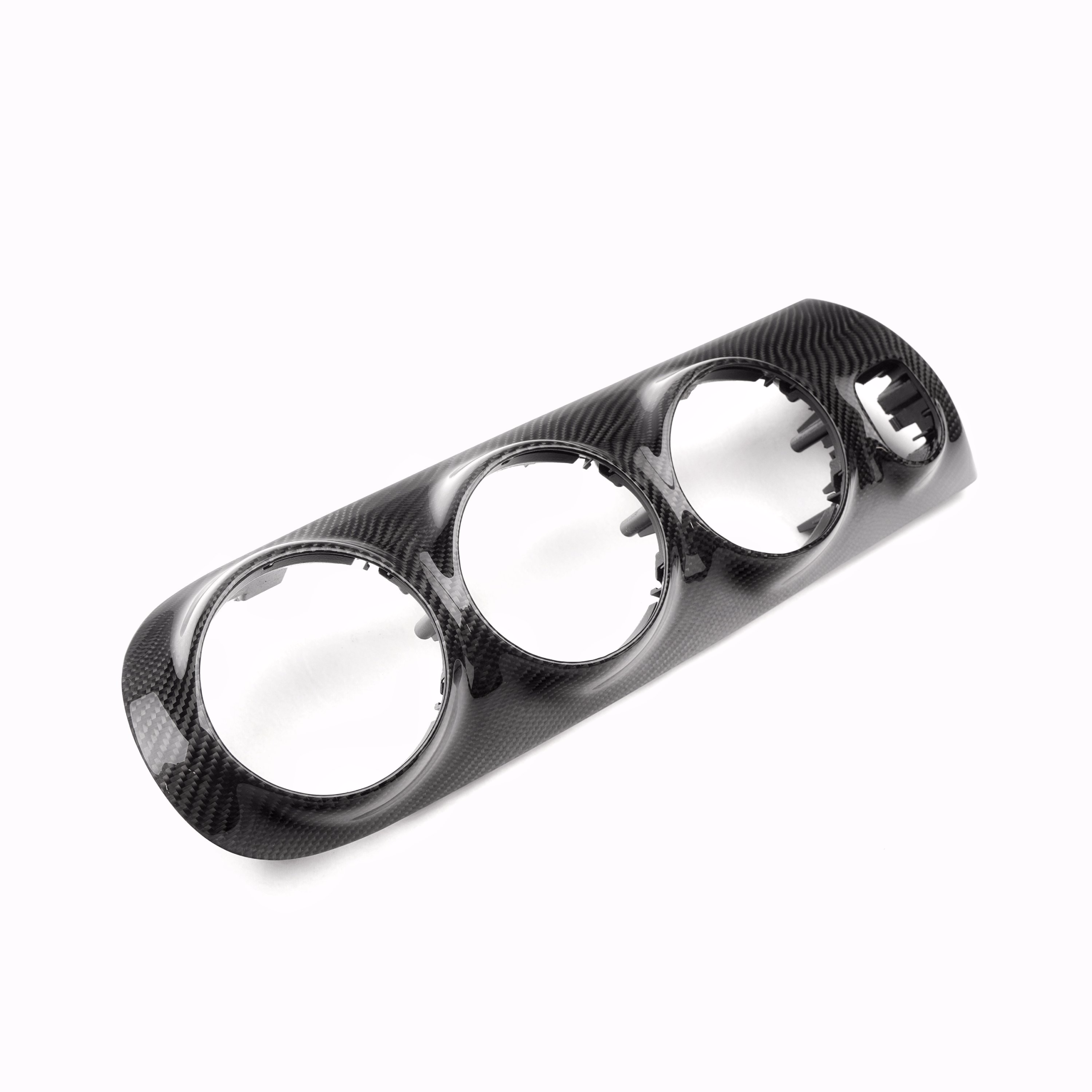 Hochwertiges Carbon-Karosserie-Verblendung fĂĽr Fahrzeuginterieur und -exterieur.