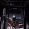 Luxus-Cockpit aus Carbon-Faser mit M-Design für Hochleistungsfahrzeuge.