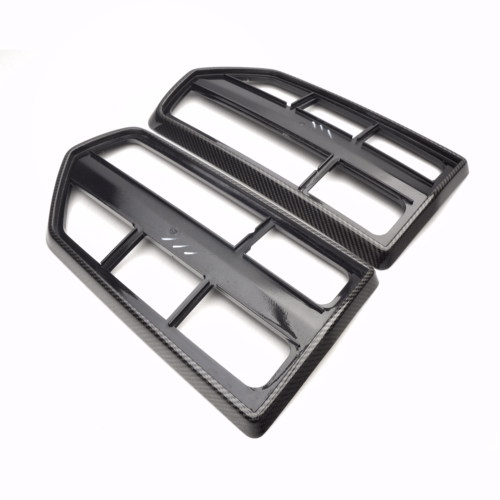 Leistungsstarke Carbon-Karbon-Optik für Fahrzeug-Interieur, exklusiv bei Carbon Modifications.